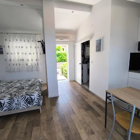 Maja Apartament Njivice
