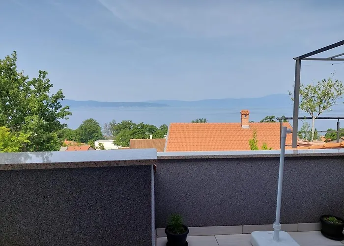 Maja Appartamento Njivice