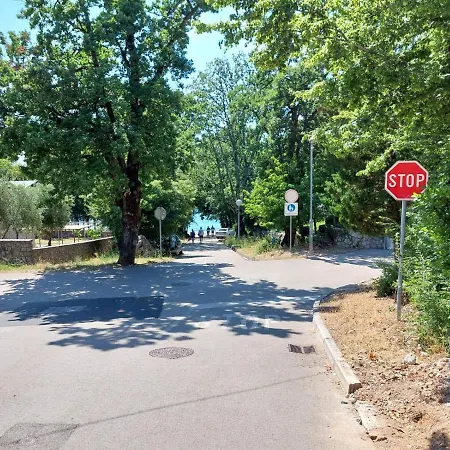 Maja شقة نجيفيش